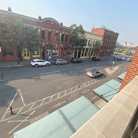 Downtown Heritage Condo With Parking Victoria Exterior foto