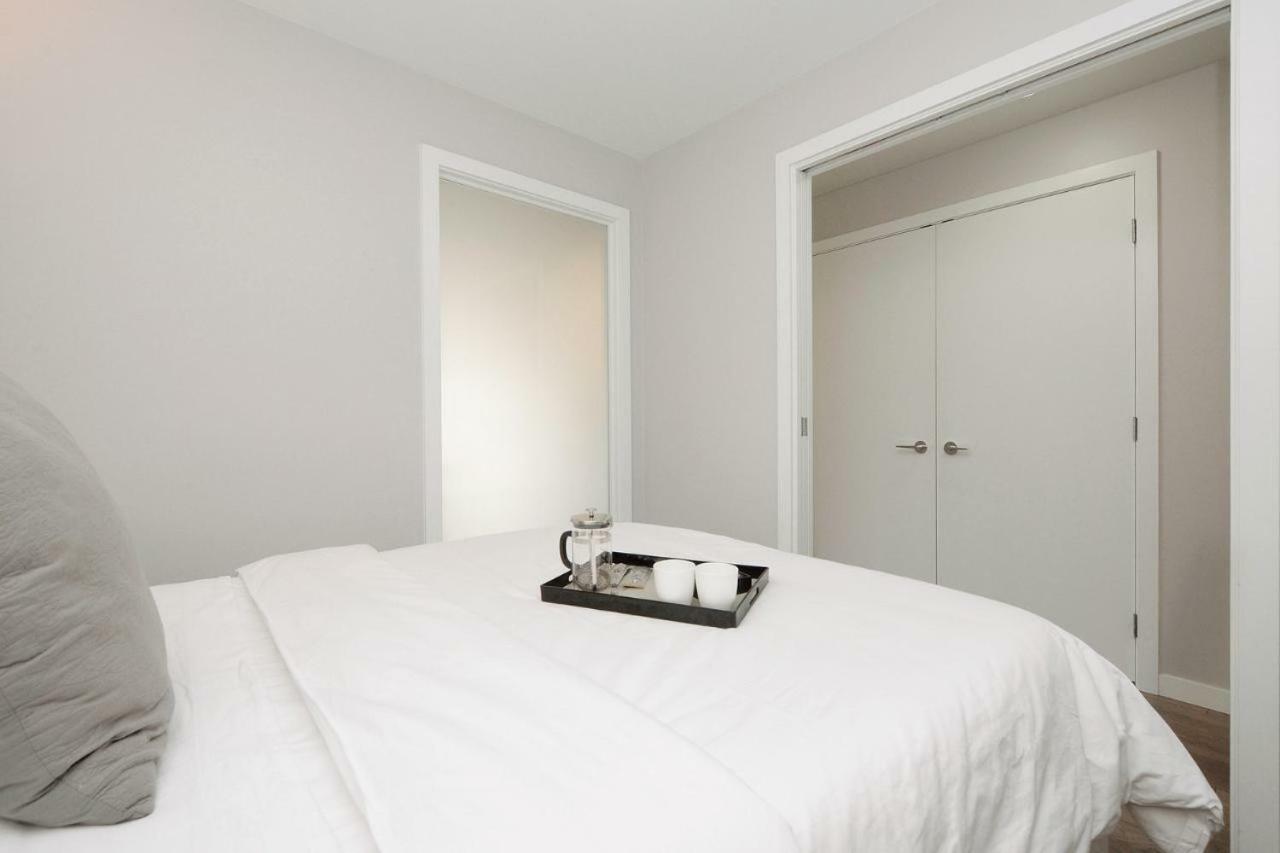 Downtown Heritage Condo With Parking Victoria Exterior foto